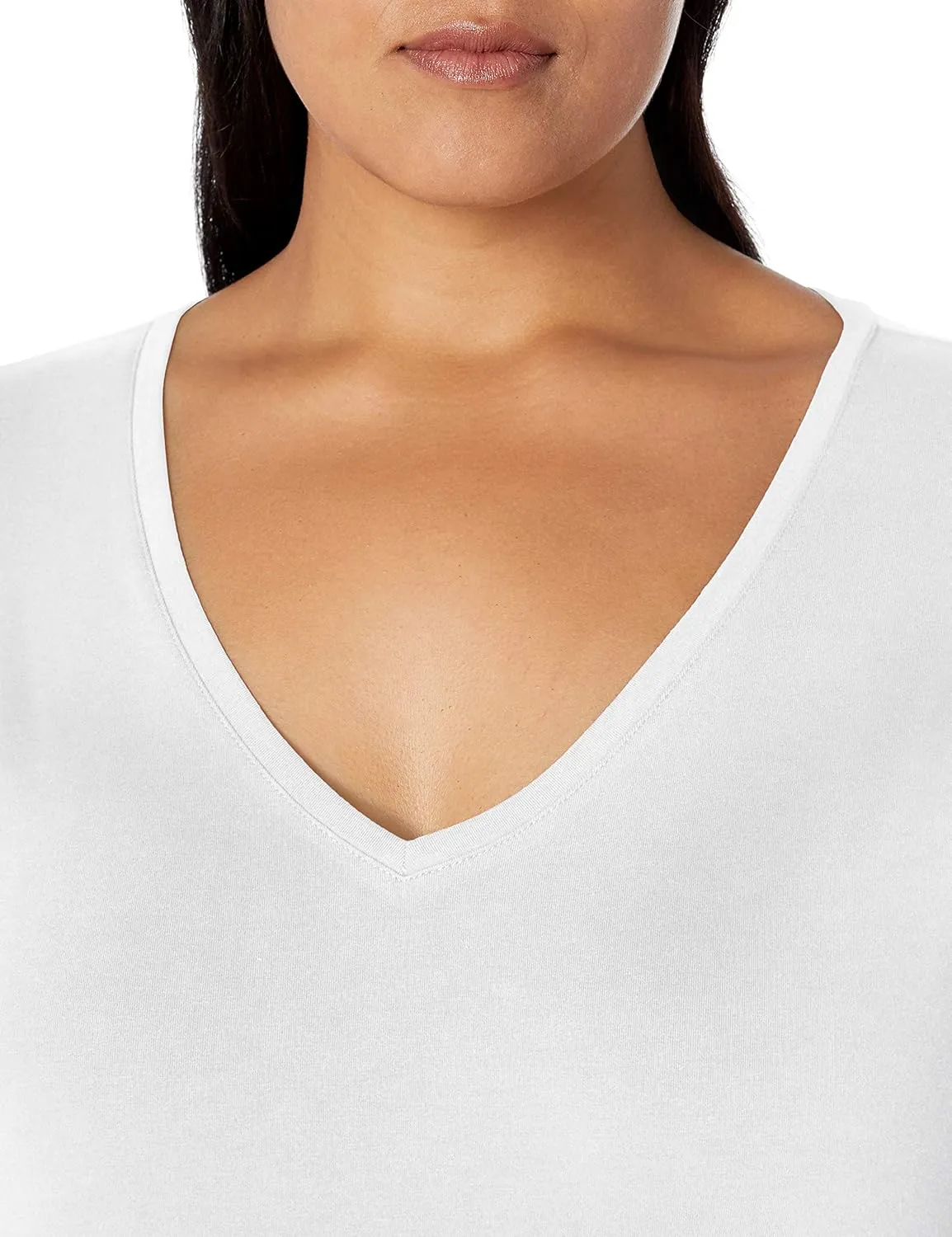 Amazon Essentials Women's Plus Size Short-Sleeve V-Neck T-Shirt, Multipacks