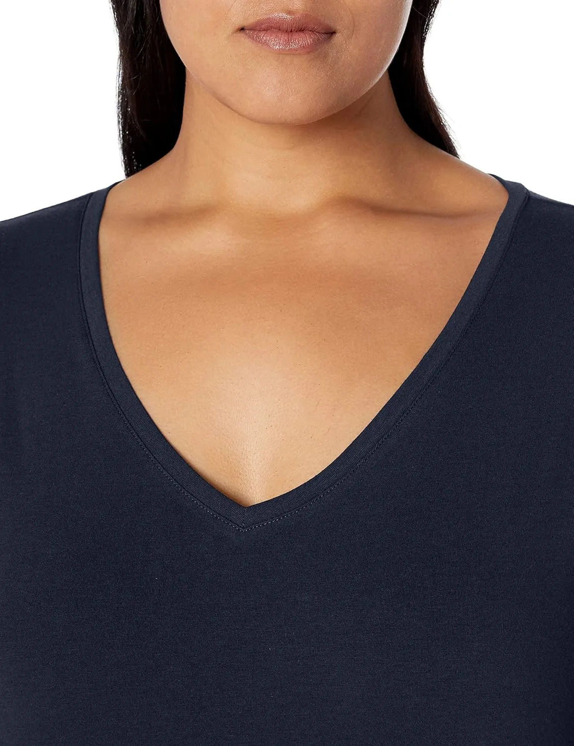 Amazon Essentials Women's Plus Size Short-Sleeve V-Neck T-Shirt, Multipacks