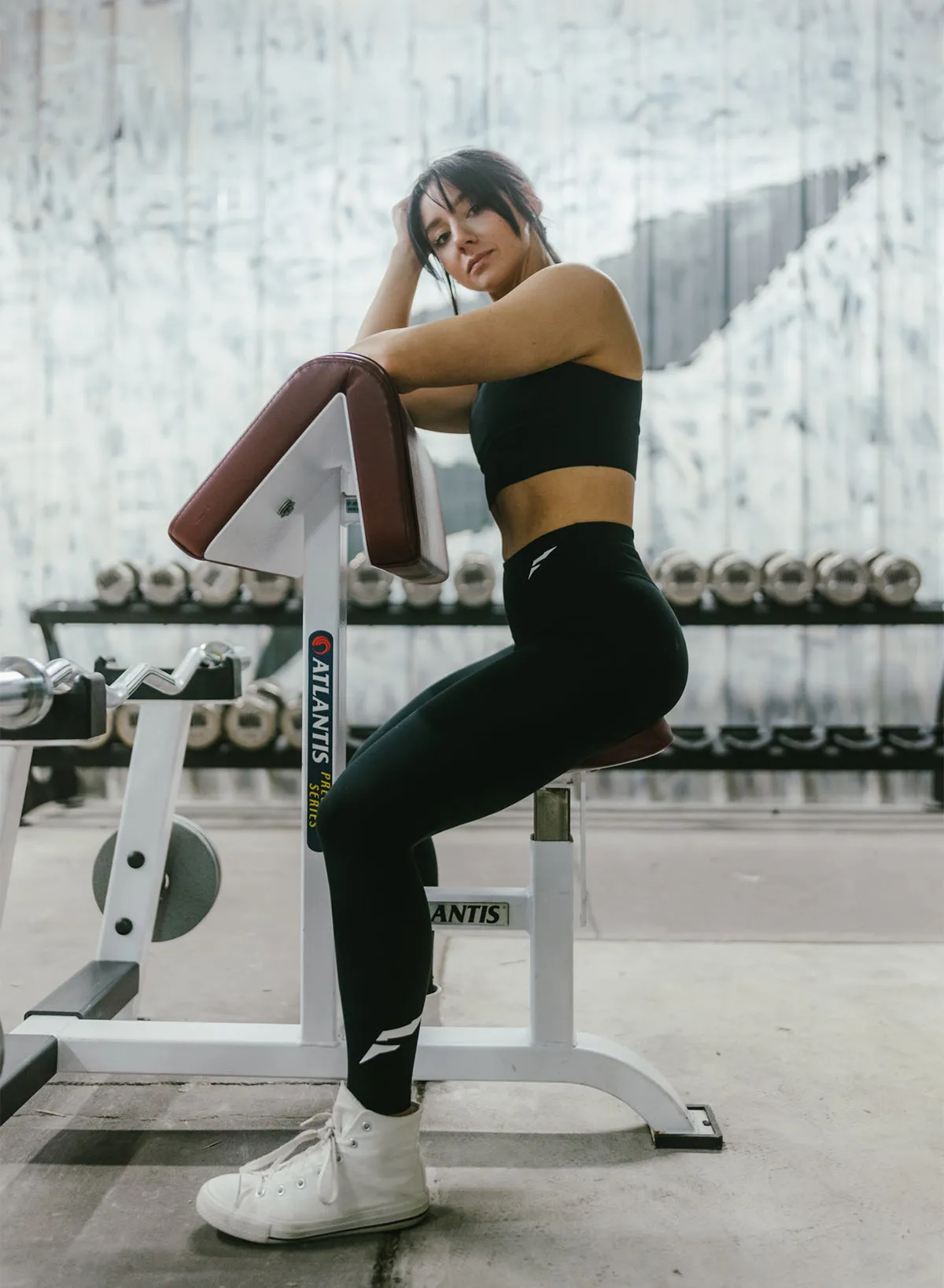 ESSENTIAL LEGGING - BLACK
