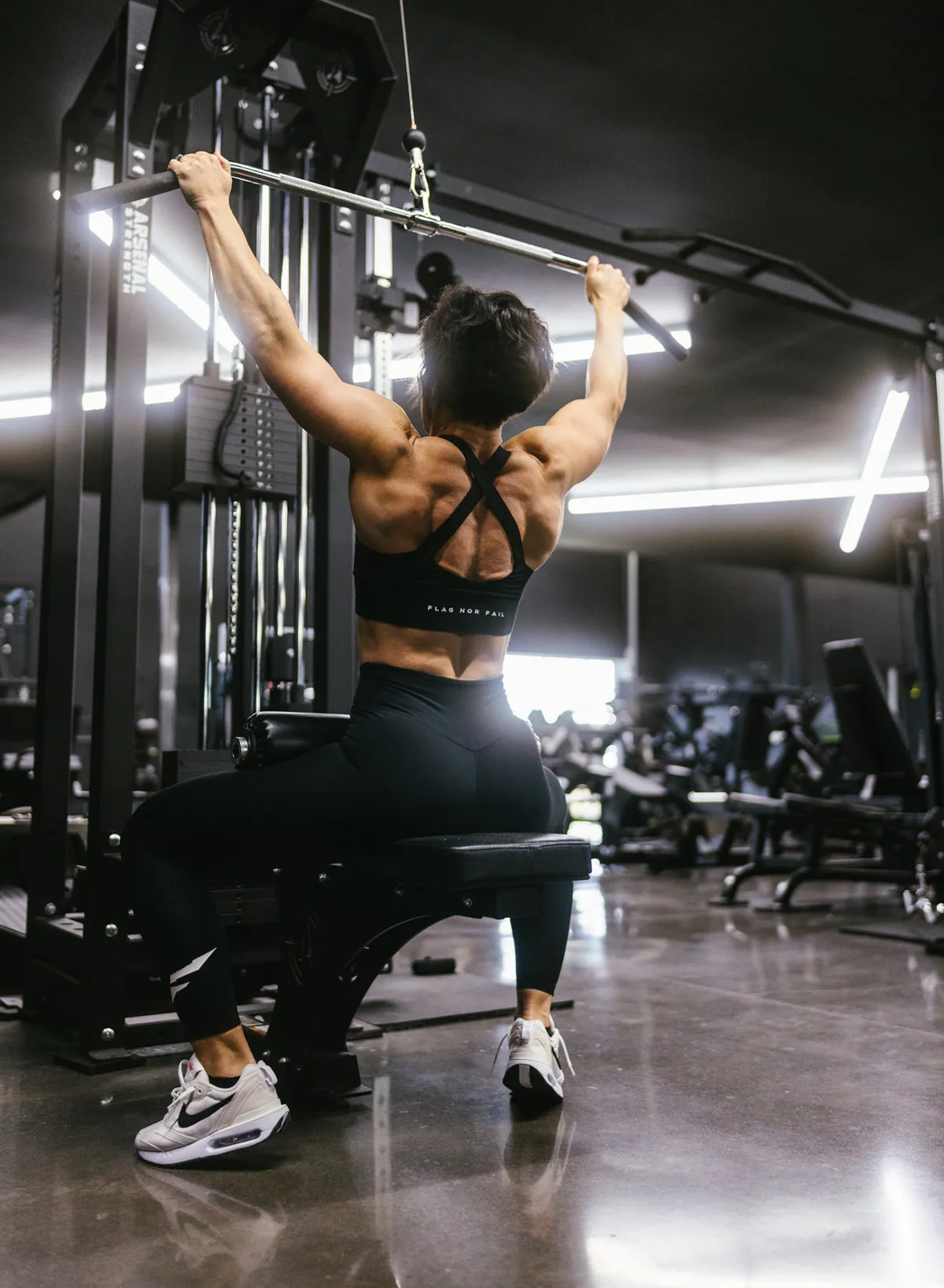 ESSENTIAL LEGGING - BLACK