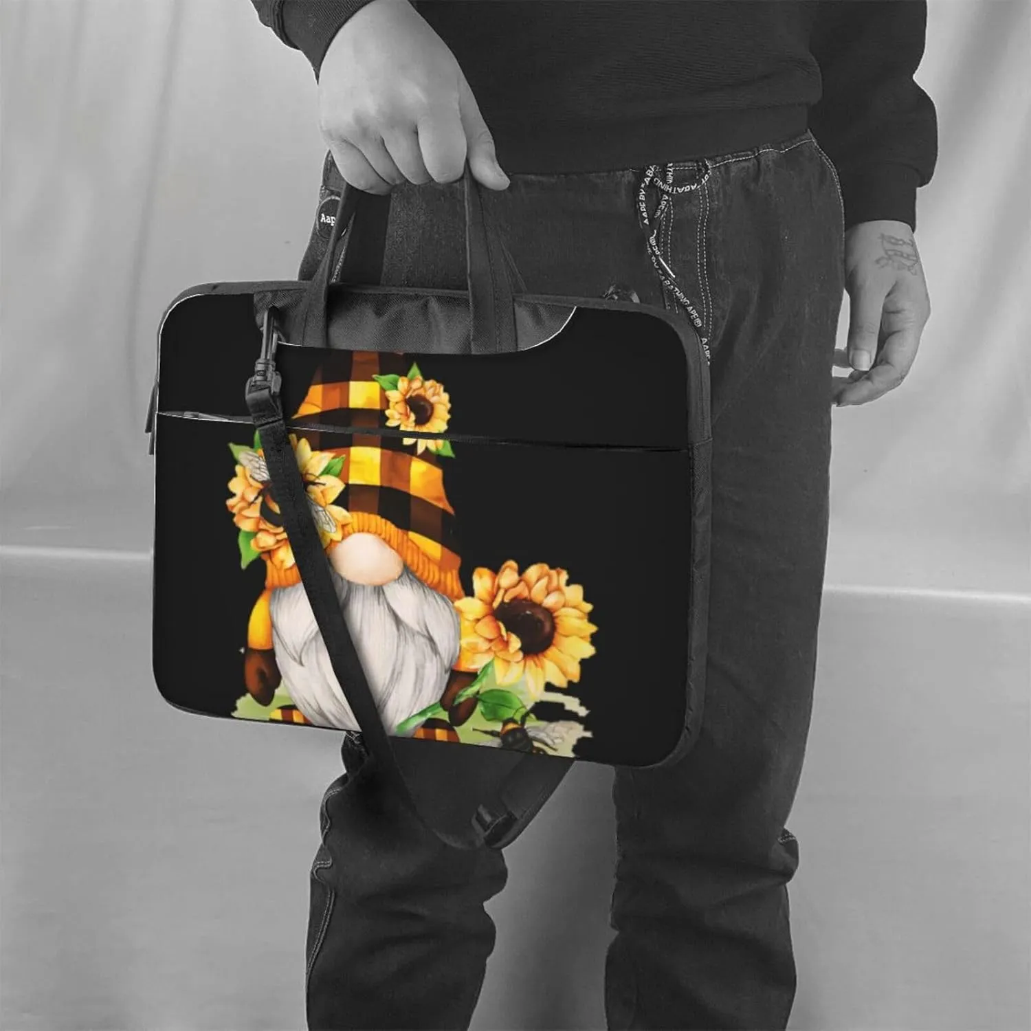 Gnome Bee Yellow Floral Ultra-thin portable shoulder laptop bag Stylish and Protective Shockproof soft lining