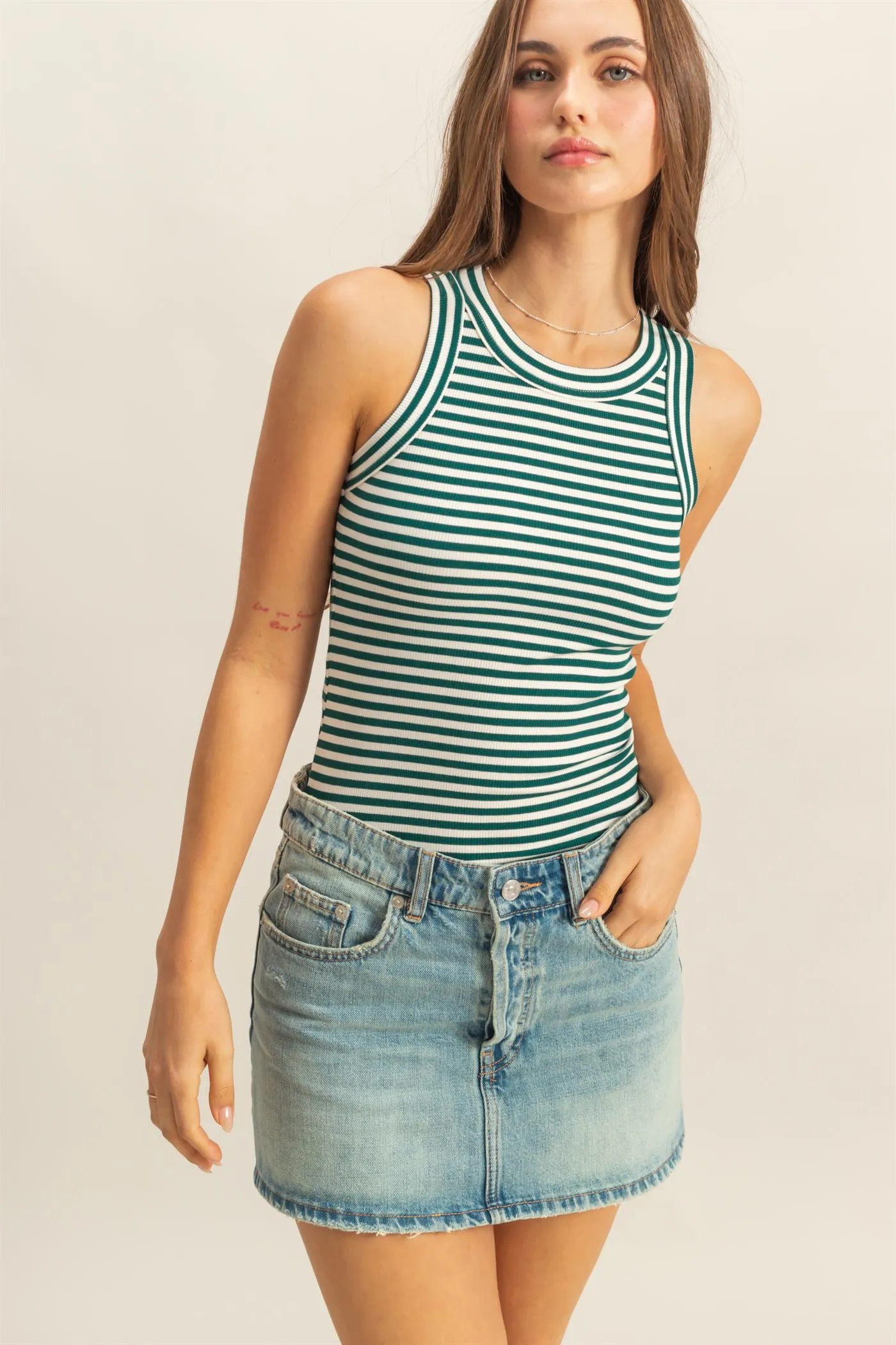 HF25A622-Striped Fitted Tank Top