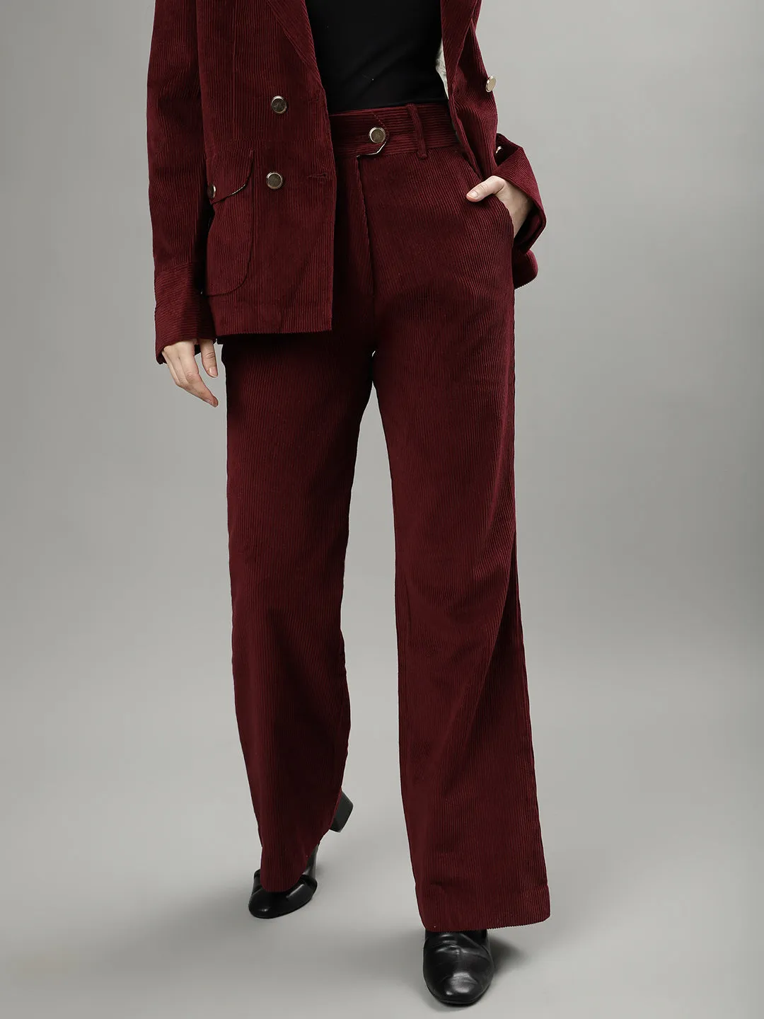 Iconic Women Wine Solid Regular Fit Mid-Rise Trouser