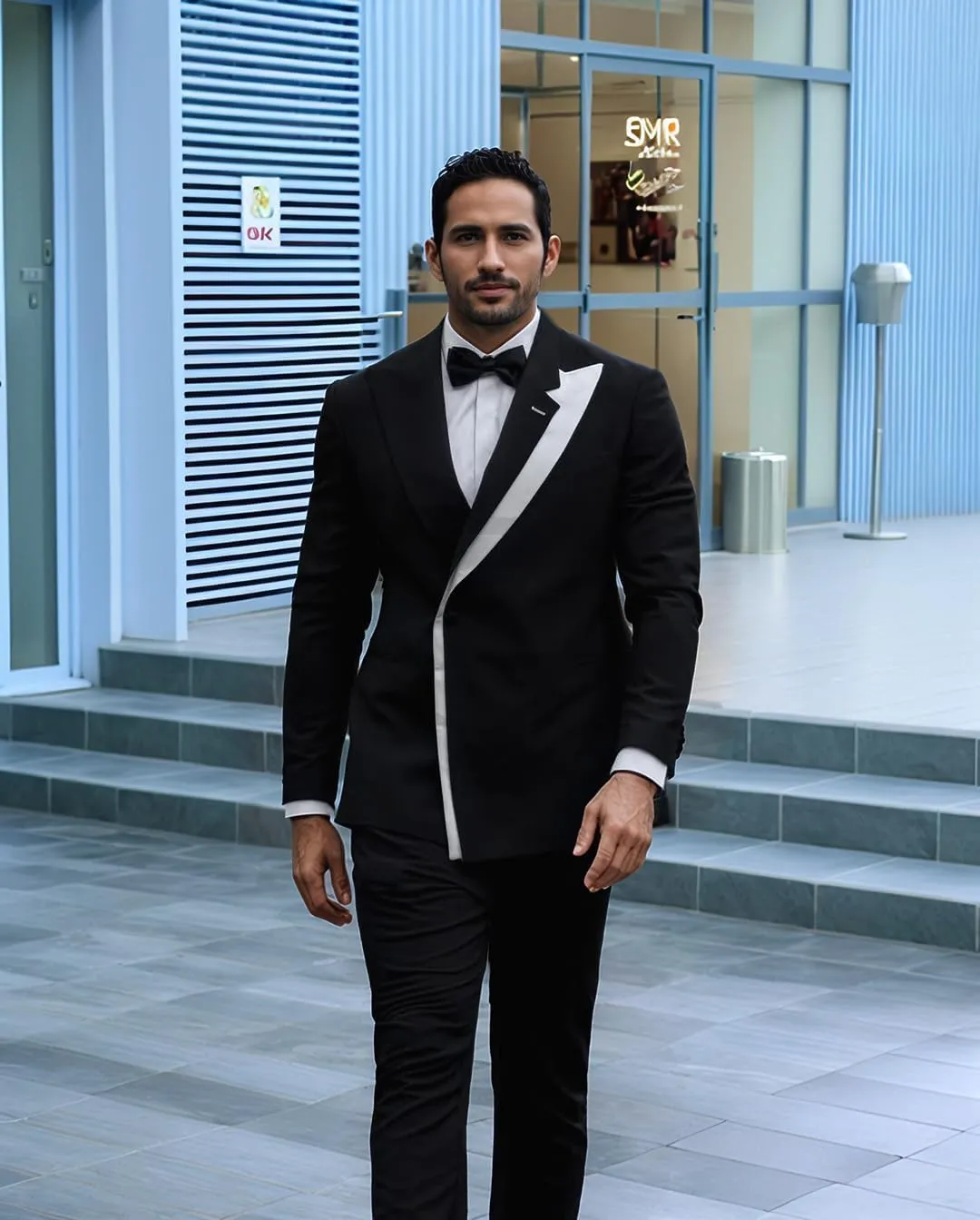Men's Stylish Blazer Slim Fit White with Black Contrast Collar Slim Fit One Button
