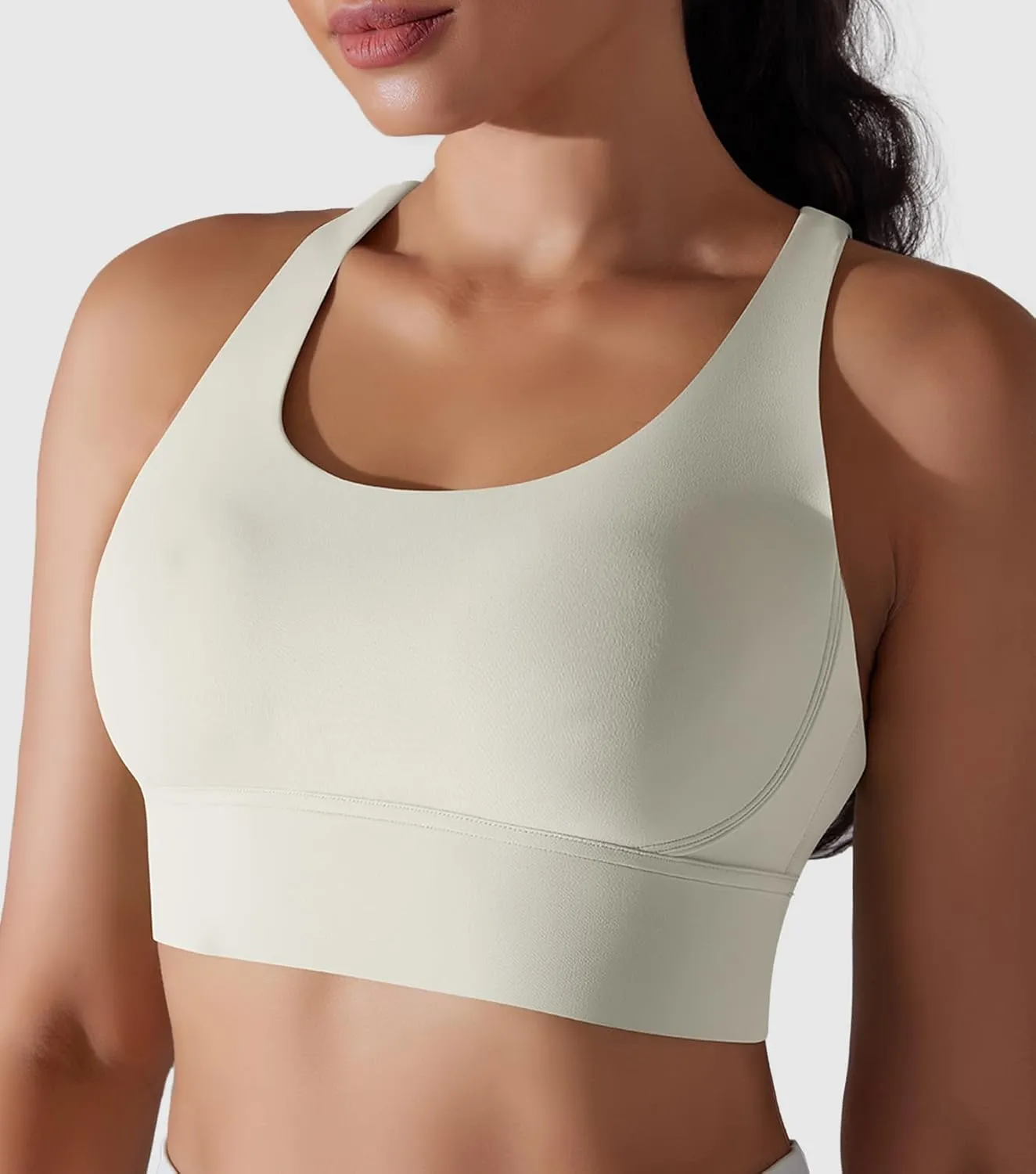 Orolay Sports Bra for Women Padded Criss Cross Strappy Yoga Bras Cropped Tank Tops