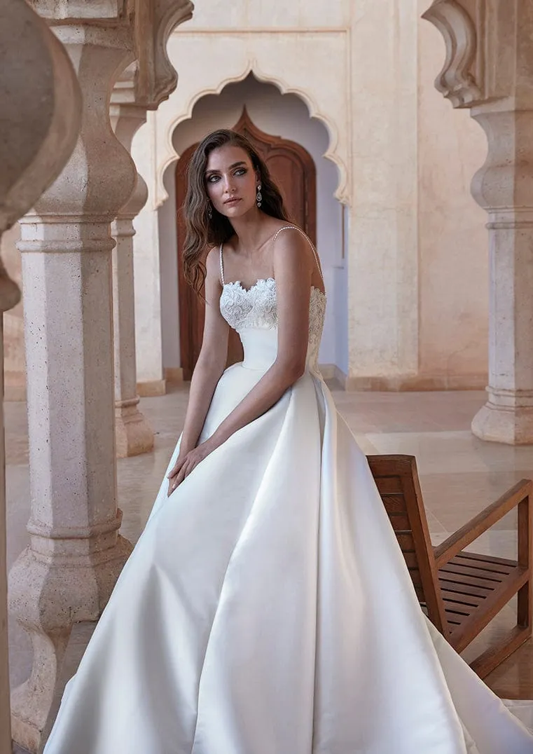 Pronovias: Gallya