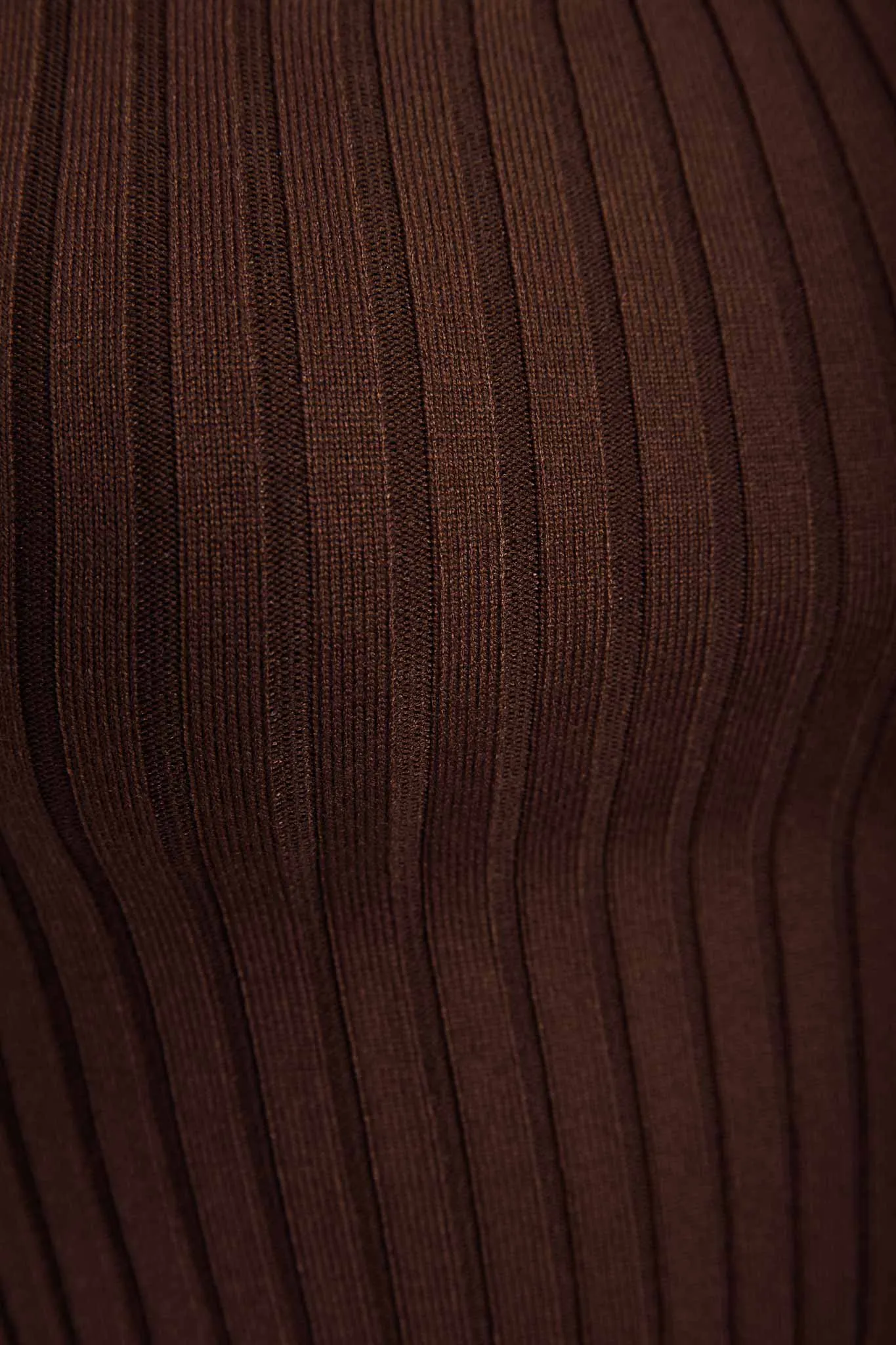 SQUARE NECKLINE TOP