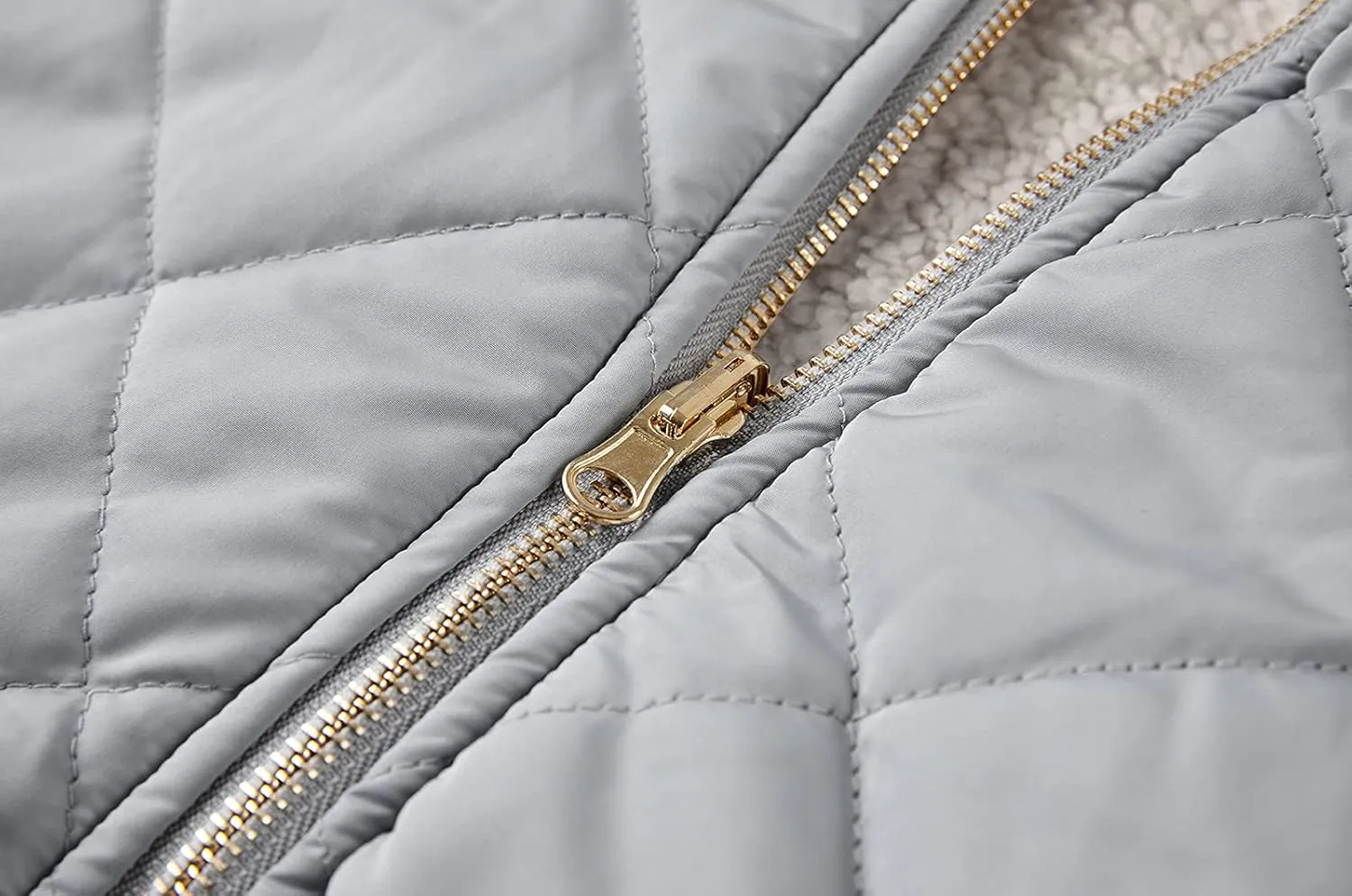 Valphsio Women's Reversible Sherpa Vest Quilted Zip Fleece Padded Gilet with Pockets