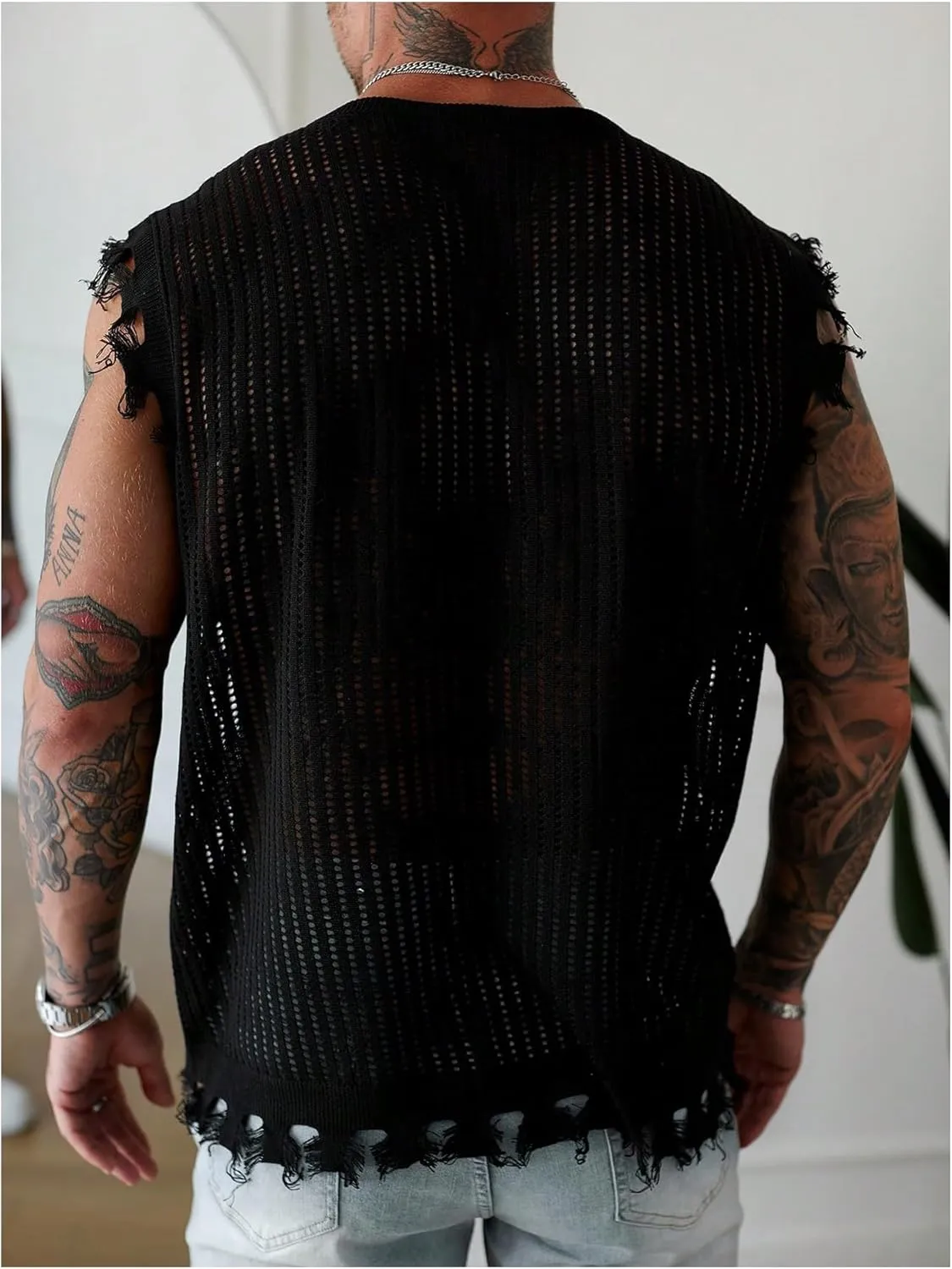 Verdusa Men's Graphic Letter Print Ripped Sweater Vest Sleeveless Summer Knit Tops