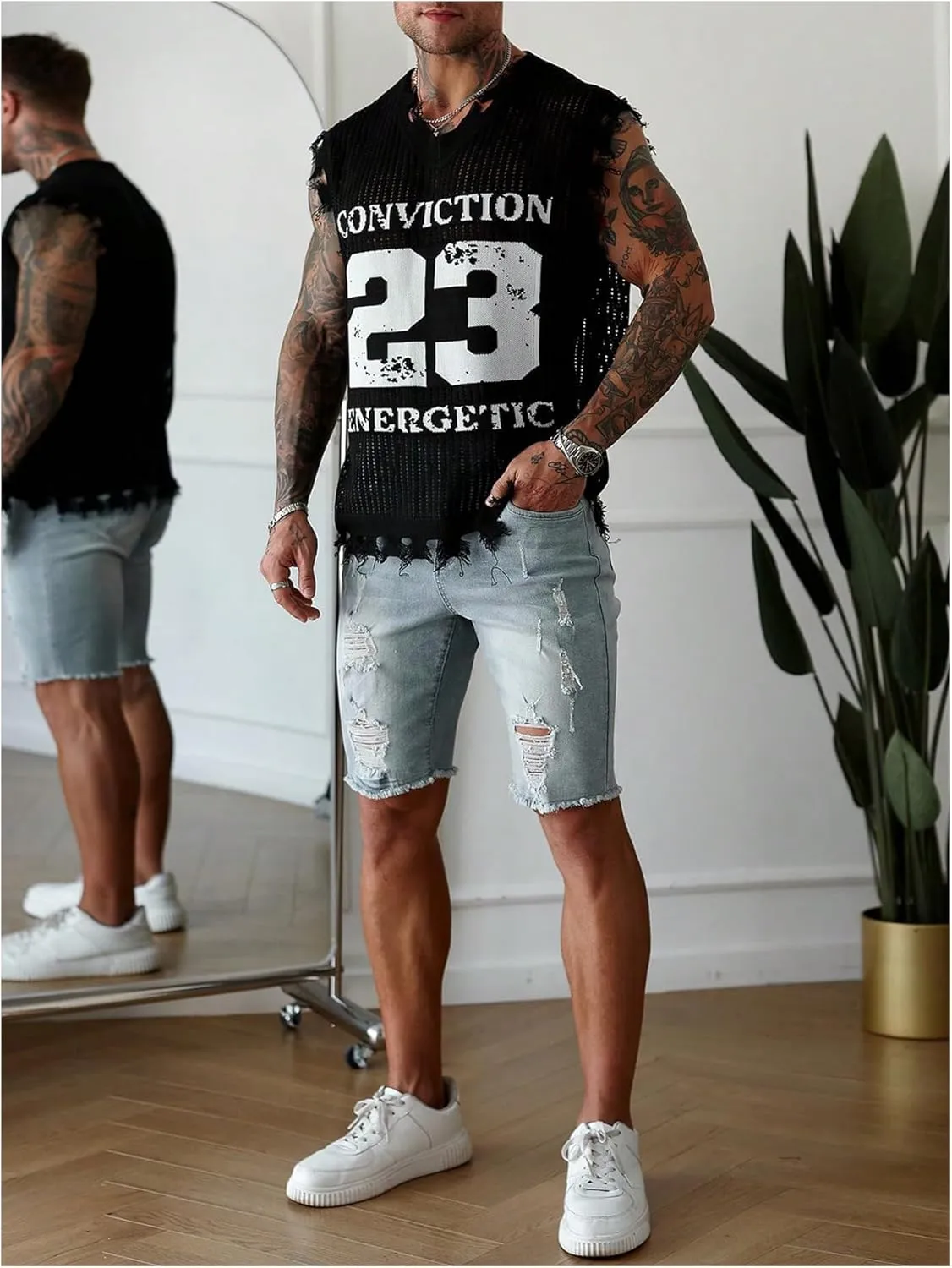 Verdusa Men's Graphic Letter Print Ripped Sweater Vest Sleeveless Summer Knit Tops