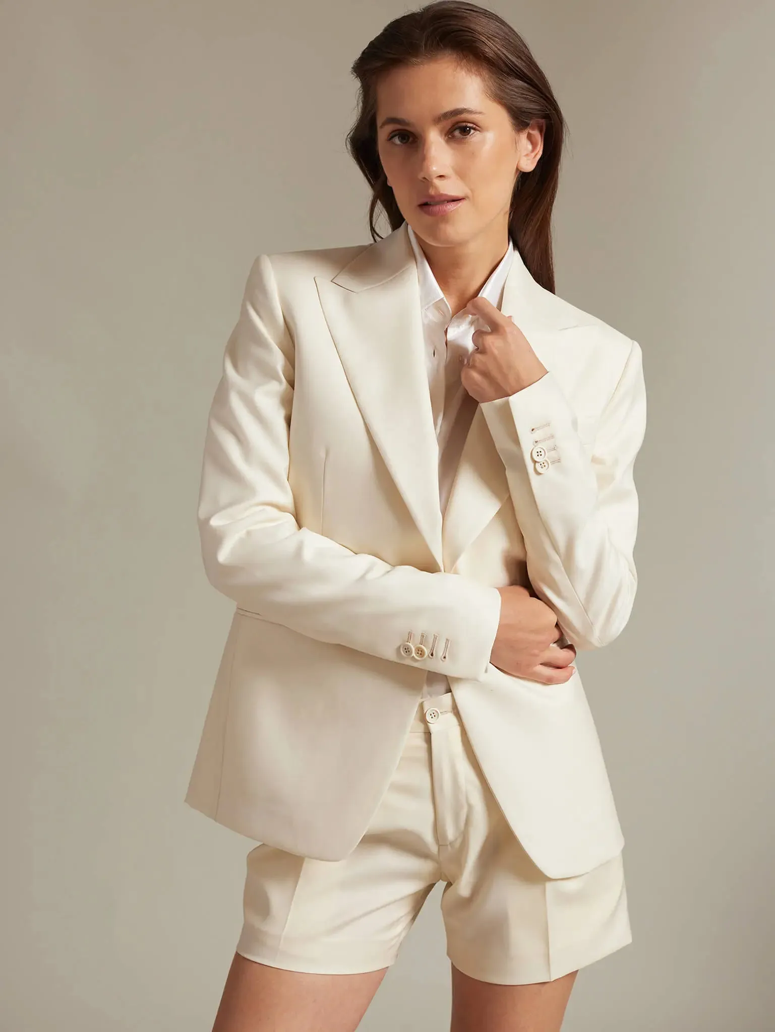 Women's Lightweight Pleated Short In Off White