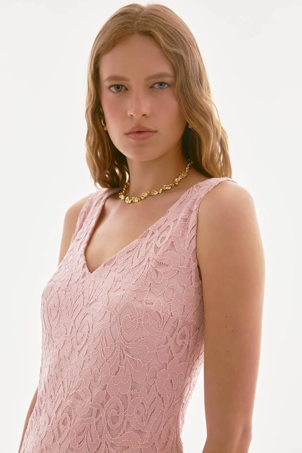 Women's Signature Stretch Lace V-Neck Camisole