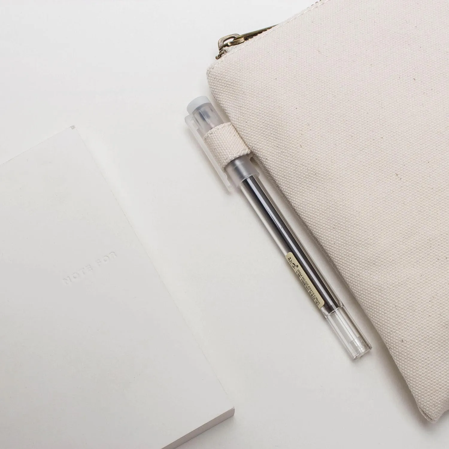 Zipper Pouch Storage Bag Simple and Stylish Women's Cosmetic and Travel Bag (Beige-basic-2)